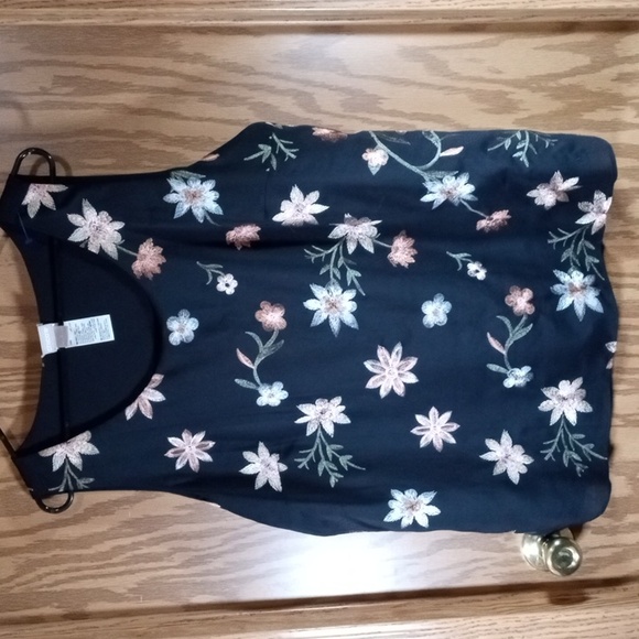 Chico's Tops - Chicos, embroidery, wearable art, comfort, office, church, picnic